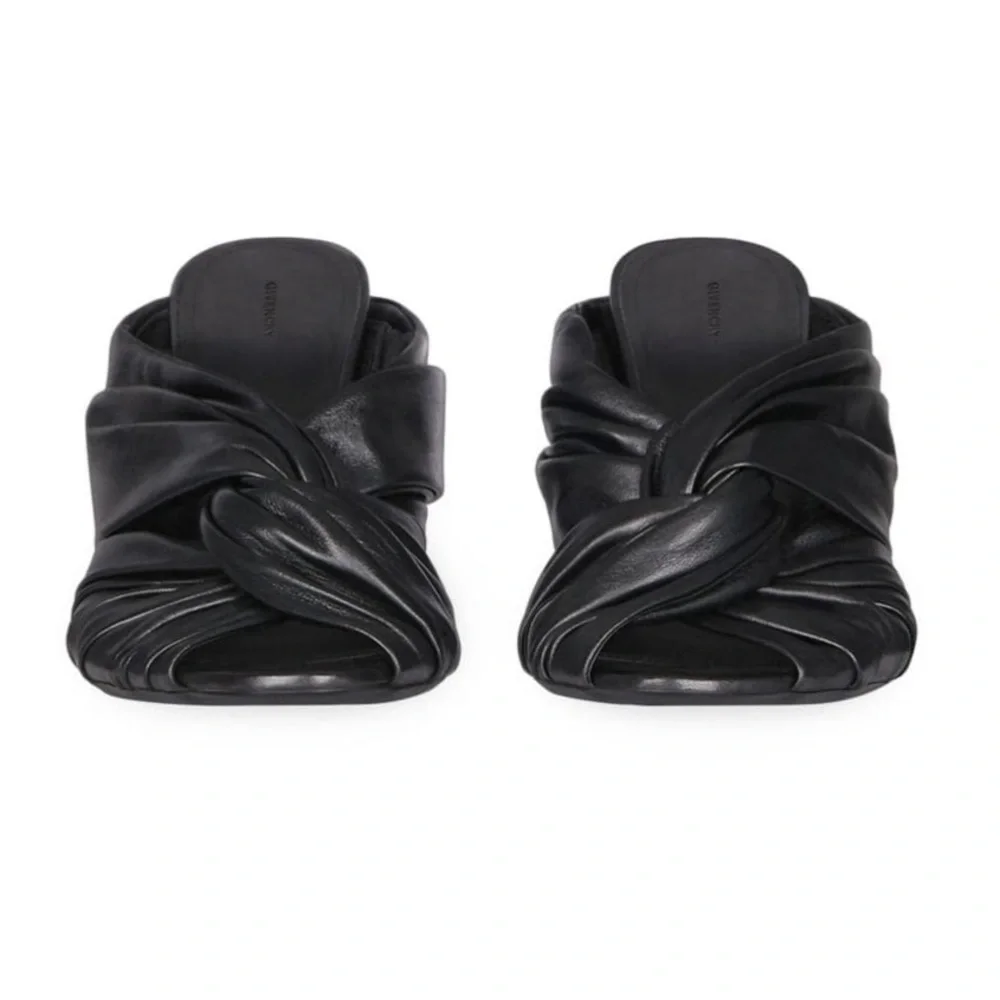 Givenchy heels 40